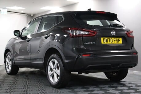 Nissan Qashqai DIG-T ACENTA PREMIUM 27