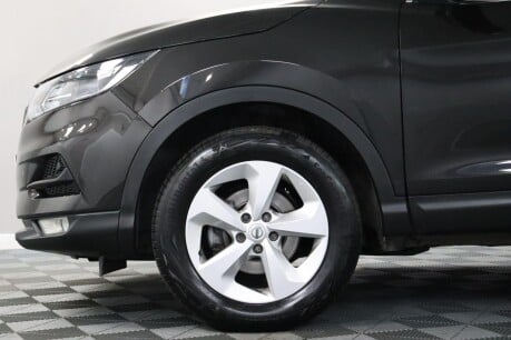 Nissan Qashqai DIG-T ACENTA PREMIUM 32