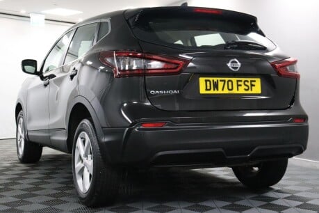 Nissan Qashqai DIG-T ACENTA PREMIUM 34