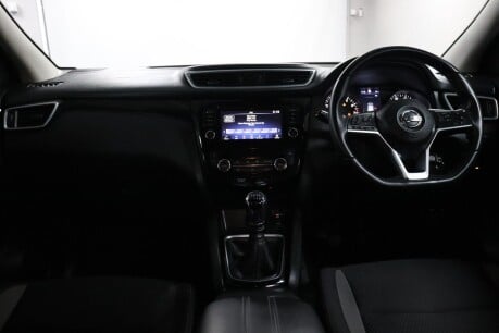 Nissan Qashqai DIG-T ACENTA PREMIUM 46