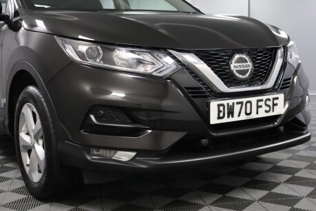 Nissan Qashqai DIG-T ACENTA PREMIUM 7