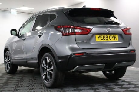 Nissan Qashqai DIG-T N-CONNECTA 22