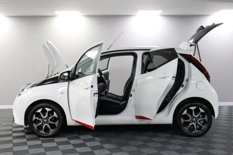 Toyota Aygo VVT-I X-TREND TSS 4