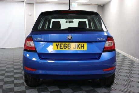 Skoda Fabia COLOUR EDITION MPI 8