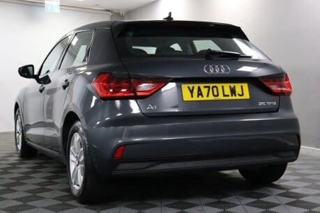 Audi A1 SPORTBACK TFSI TECHNIK 29