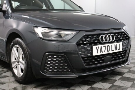 Audi A1 SPORTBACK TFSI TECHNIK 24