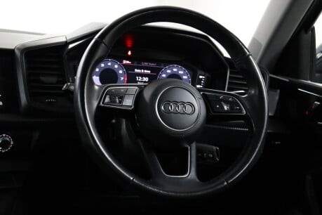 Audi A1 SPORTBACK TFSI TECHNIK 43