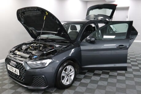 Audi A1 SPORTBACK TFSI TECHNIK 16