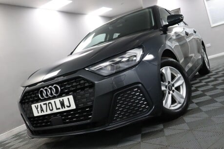 Audi A1 SPORTBACK TFSI TECHNIK 32