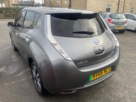 Nissan LEAF TEKNA 4