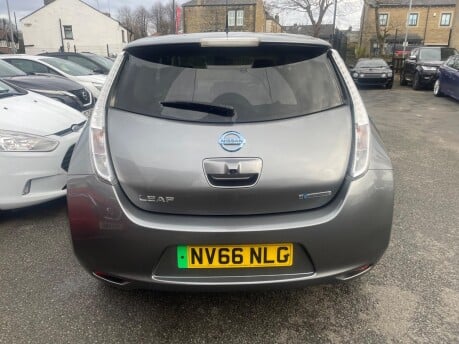 Nissan LEAF TEKNA 5