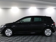 Volkswagen Golf E-GOLF 18