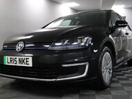 Volkswagen Golf E-GOLF 28