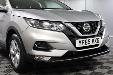 Nissan Qashqai DIG-T ACENTA PREMIUM 24