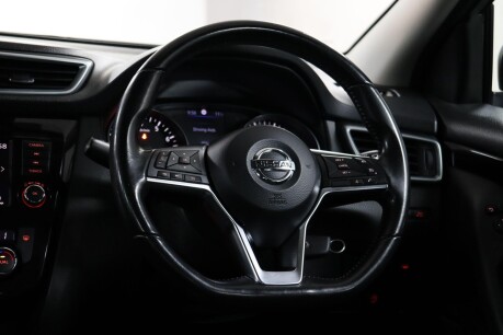 Nissan Qashqai DIG-T ACENTA PREMIUM 46