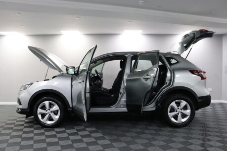 Nissan Qashqai DIG-T ACENTA PREMIUM 25