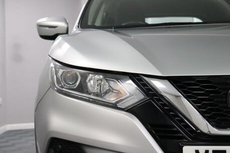 Nissan Qashqai DIG-T ACENTA PREMIUM 41
