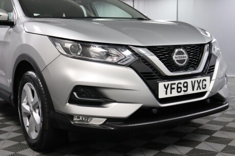 Nissan Qashqai DIG-T ACENTA PREMIUM 13