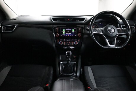 Nissan Qashqai DIG-T ACENTA PREMIUM 28