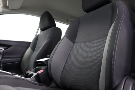 Nissan Qashqai DIG-T ACENTA PREMIUM 38