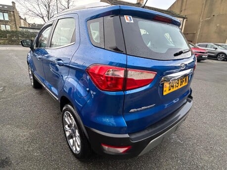 Ford Ecosport TITANIUM 10