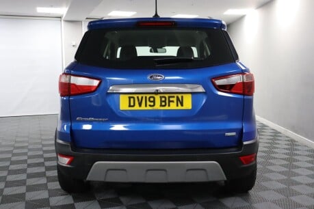 Ford Ecosport TITANIUM 8