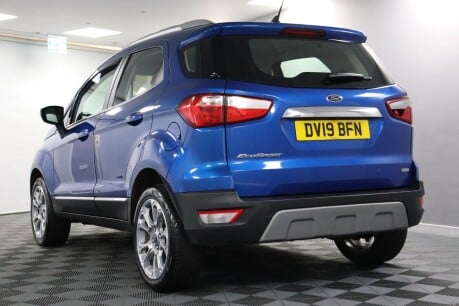 Ford Ecosport TITANIUM 22