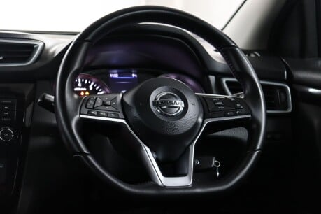 Nissan Qashqai DIG-T ACENTA PREMIUM 46