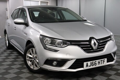 Renault Megane DYNAMIQUE NAV TCE 19