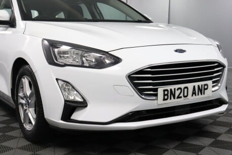 Ford Focus ZETEC 18