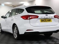 Ford Focus ZETEC 23