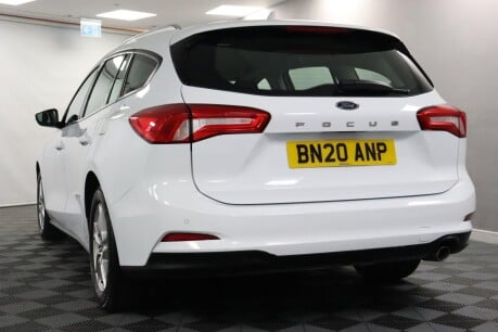Ford Focus ZETEC 24