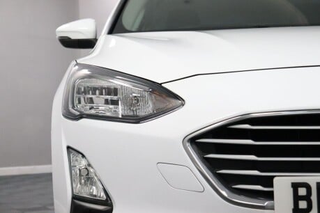 Ford Focus ZETEC 29