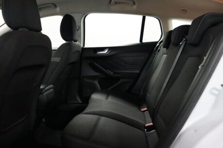 Ford Focus ZETEC 32