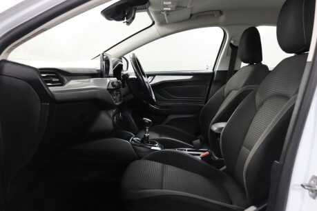 Ford Focus ZETEC 39