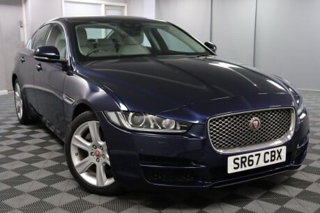 Jaguar XE D PORTFOLIO 19