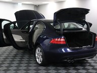 Jaguar XE D PORTFOLIO 14
