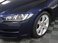 Jaguar XE D PORTFOLIO 19