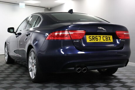 Jaguar XE D PORTFOLIO 21
