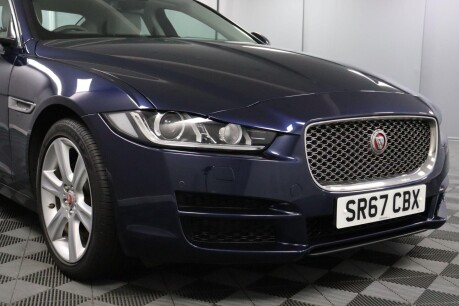 Jaguar XE D PORTFOLIO 28