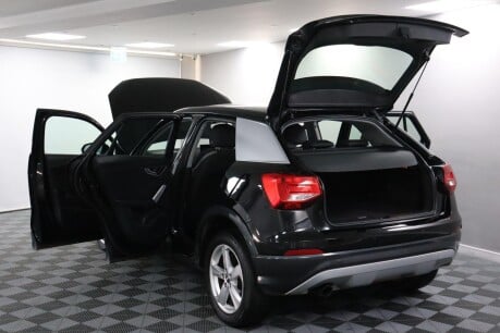 Audi Q2 TFSI SPORT 21