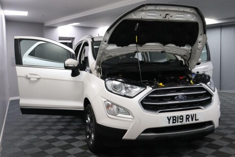 Ford Ecosport TITANIUM 15