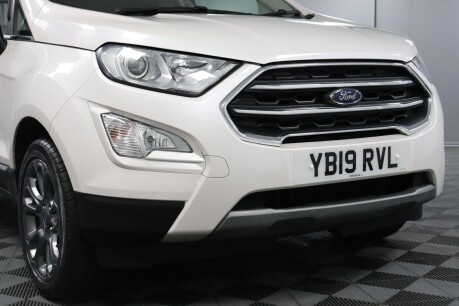 Ford Ecosport TITANIUM 24