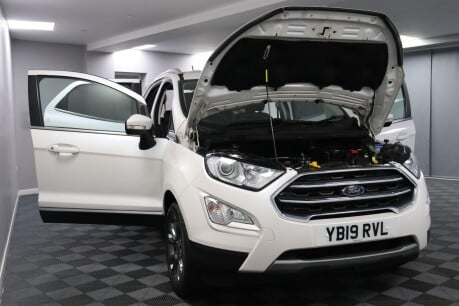 Ford Ecosport TITANIUM 15