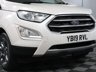 Ford Ecosport TITANIUM 24