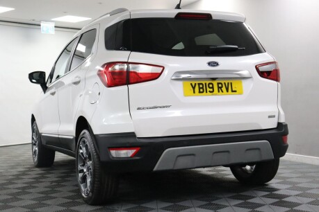 Ford Ecosport TITANIUM 16