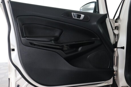 Ford Ecosport TITANIUM 25