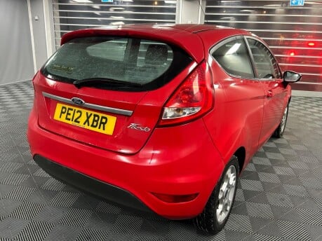 Ford Fiesta ZETEC 10