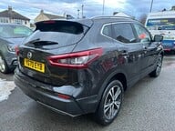 Nissan Qashqai DIG-T N-CONNECTA 8