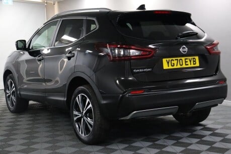 Nissan Qashqai DIG-T N-CONNECTA 10